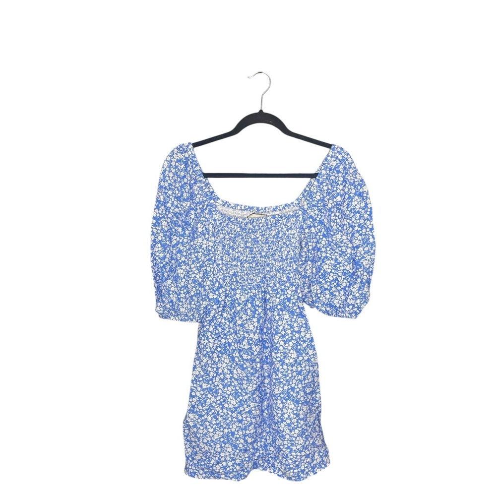Tuckernuck linen blend Blooms on Broad Annie Smocked Dress Small Blue Floral
